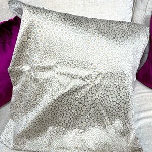 Rose Tree Liege Euro Shams x 3